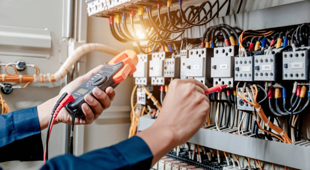 Best Circuit Breaker Repair  in Emma, NC